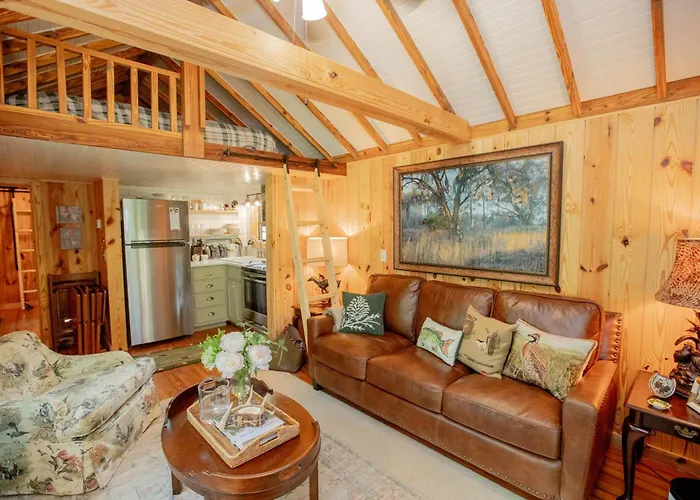 Little Pine Lodge At Saddlecreek