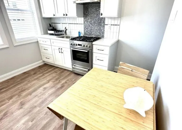 7 Mins Walk To Beach And Boardwalk, Ac, Free Parking