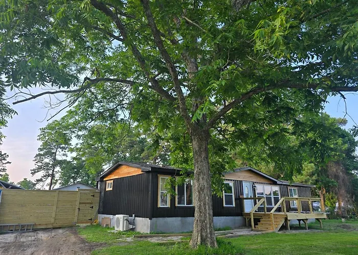 Paradise With A Hottub & Pool, 3 Miles To Beach