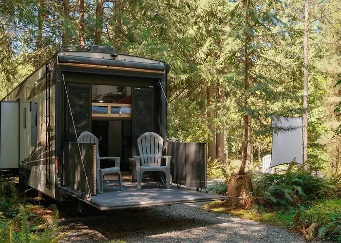 The "Waldorf Astoria Of Rvs" A Five-Star Forest Escape