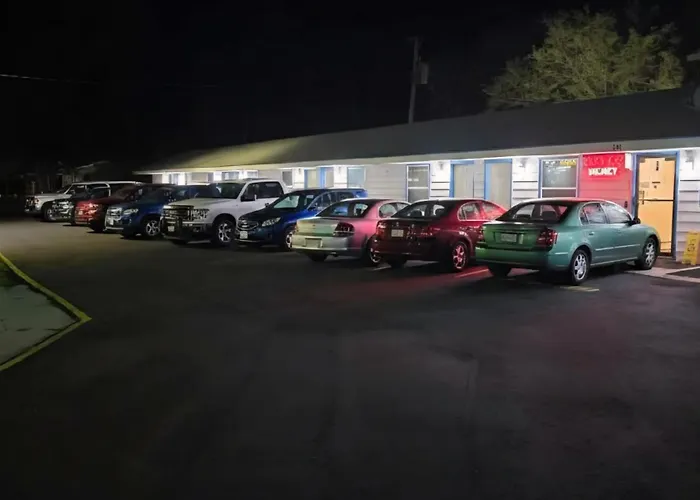 Hilltop Motel