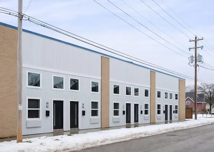 Downtown Appleton Condo 2 Bedroom Loft Sleeps 6