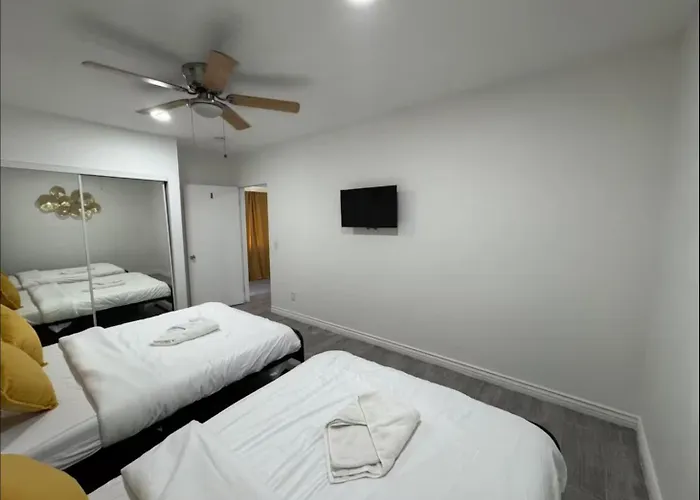 Campo Rd 2Br 1Ba | Near Zoo & Downtown Sd