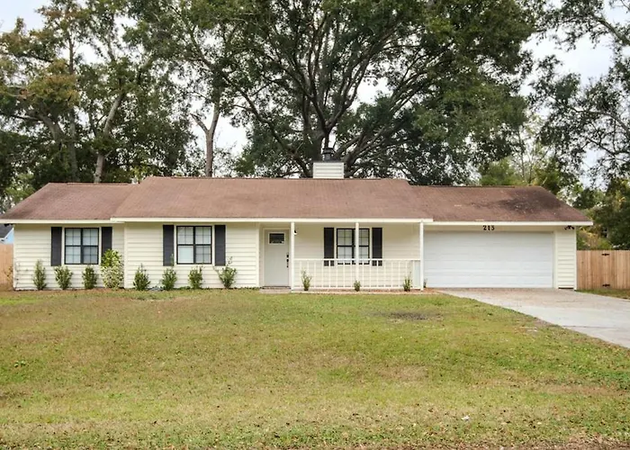 Coastal Home Near Fletc, I95, St Simons & Jekyll Island