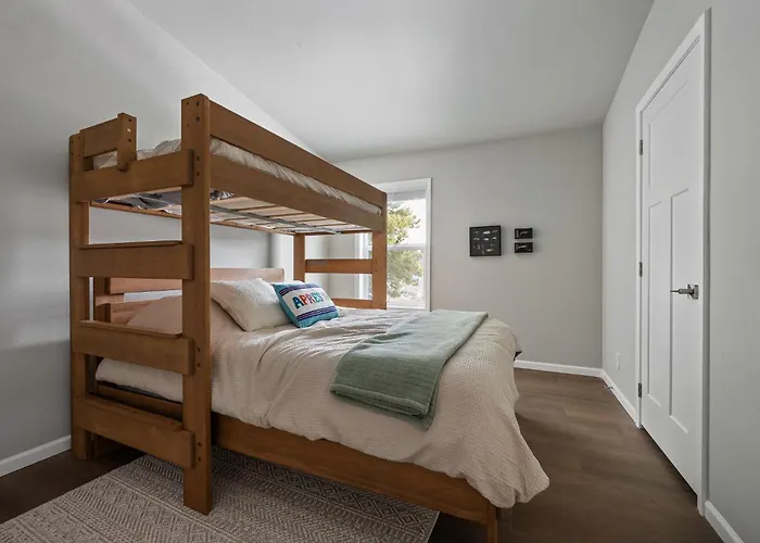Brand New Cozy Mountain Retreat - Panoramic Views