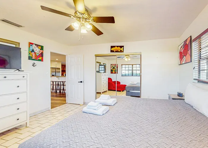 Lakefront Home With Water Views, Foosball, Screened Porch, & Private W/D