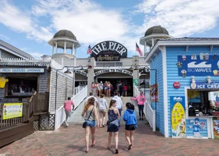 Beach Across The Street Pet Friendly Sleeps 3