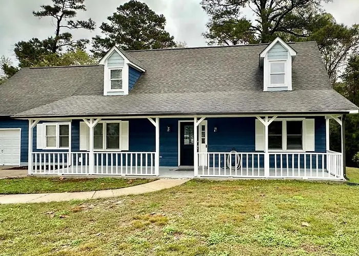 2200Sqft Coastal Home On Half Acre