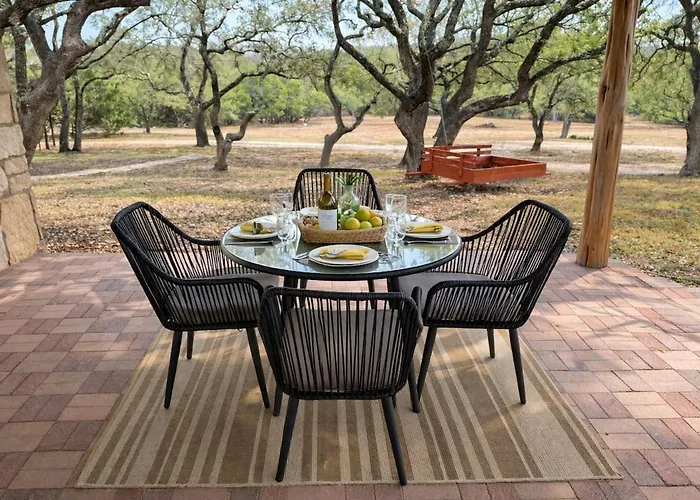Boerne Modernist Ranch
