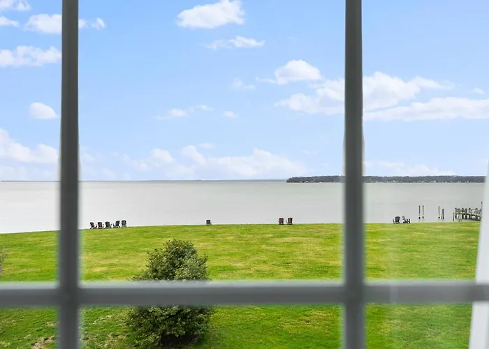 Top Floor Handicap Accessible Bay View Tbhcbv