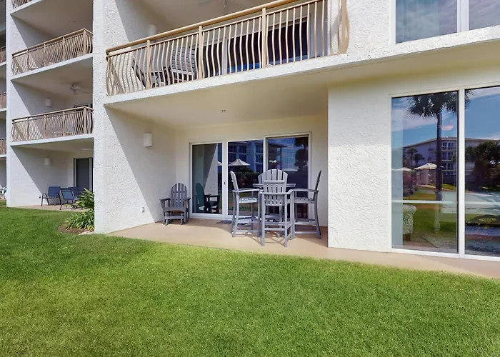 Gorgeous Home With Tennis Pickleball Pool & Hot Tub - Steps From The Beach