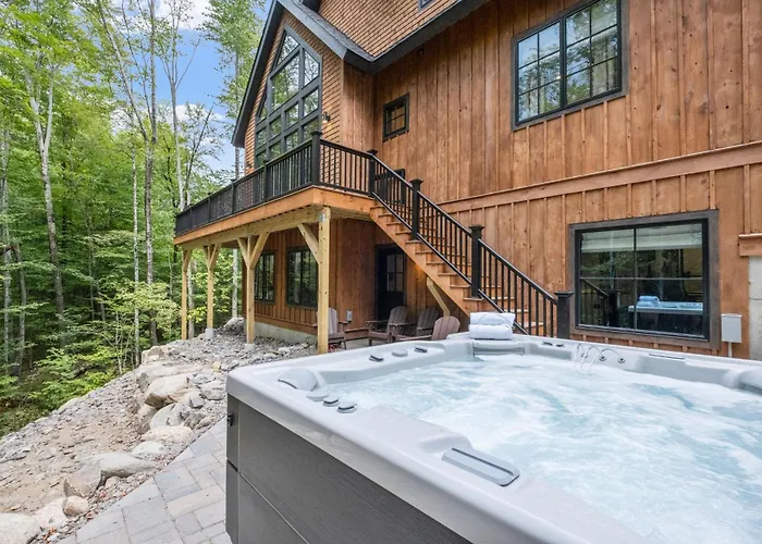 Ski-Inout Chalet Hot Tub, Peloton, Pets Ok