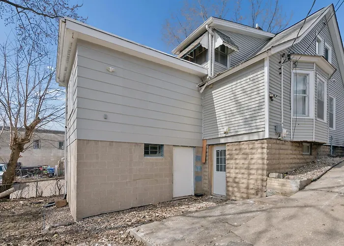 Home In Highland Park
