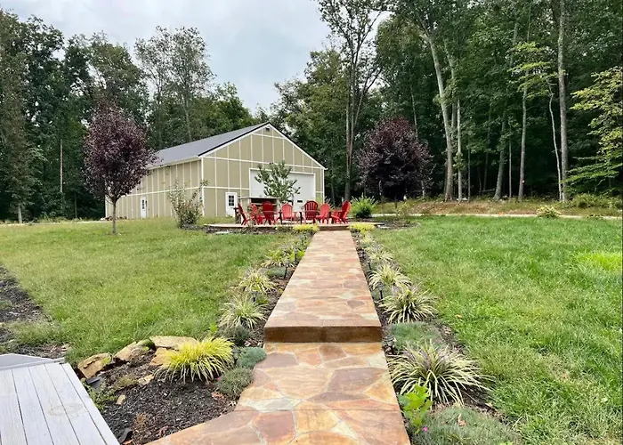 Luxury Private Estate With 6 Bedrooms In Leesburg