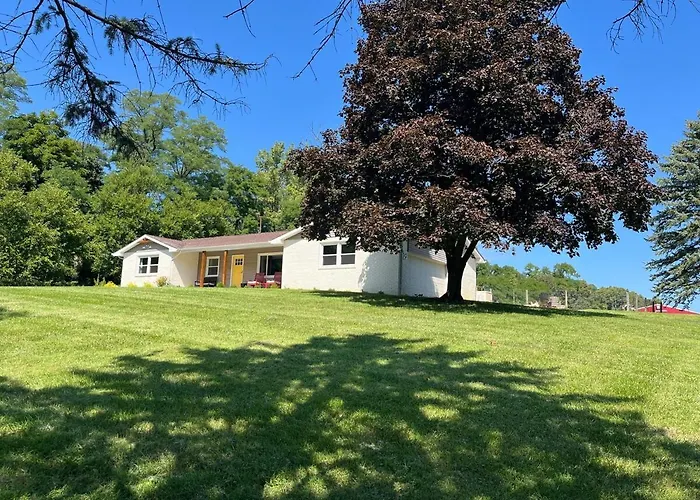 Wandering Whitetail Estate - Indiana Dunes - Valpo U - Pet Friendly