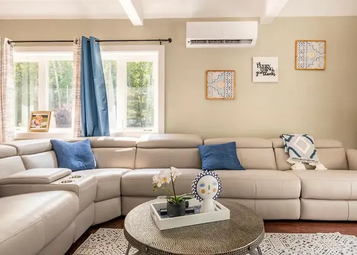 Luxury Private Estate With 6 Bedrooms In Leesburg