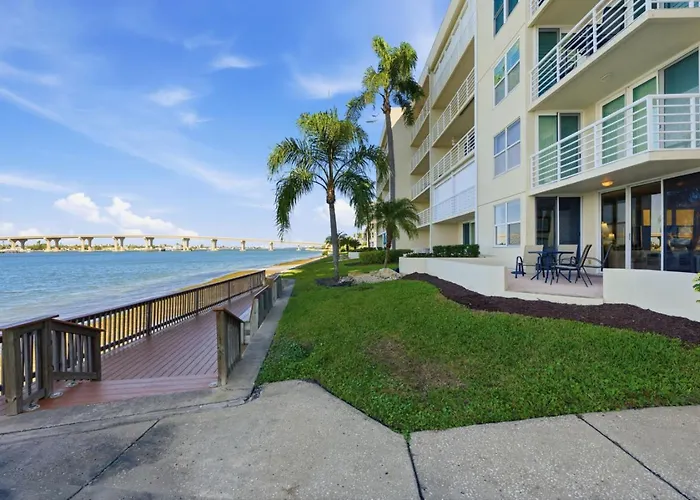 Bahia Vista New Listing 2Bd 2Ba