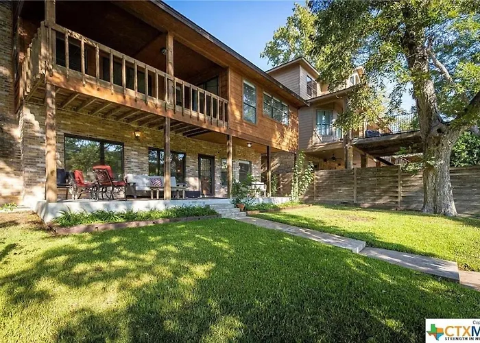 5Br 3.5Ba Waterfront Boat, Dock And Kayaks, Lake Mcqueeney By Austin Vacay