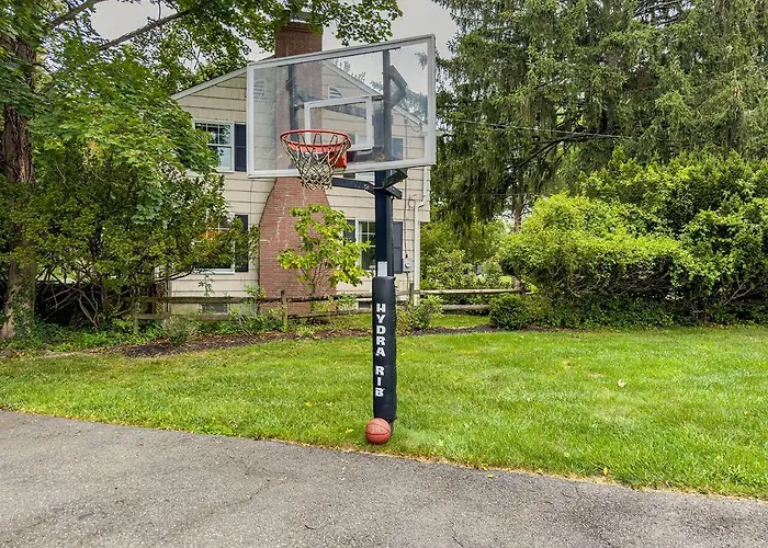 Grand Lakeview Retreat Near Town • Game Rm • 4Br