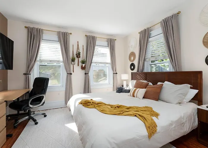 Downtown Princeton Haven • 1Br • Fast Wifi