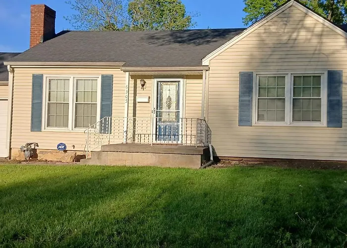 Cozy-Centrally Located House