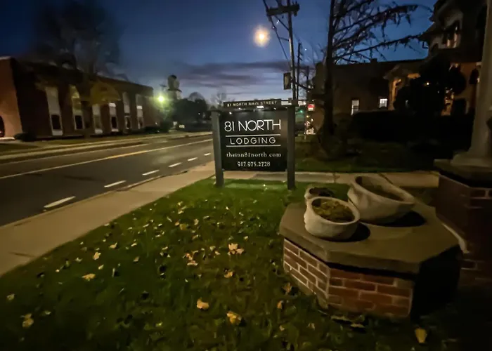 The Inn 81 North-Suite 1