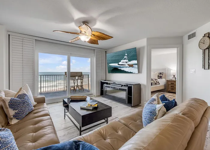 New Listing! Direct Oceanfront 2-2 - Fully Updated - Heated Pool & Garage Parking