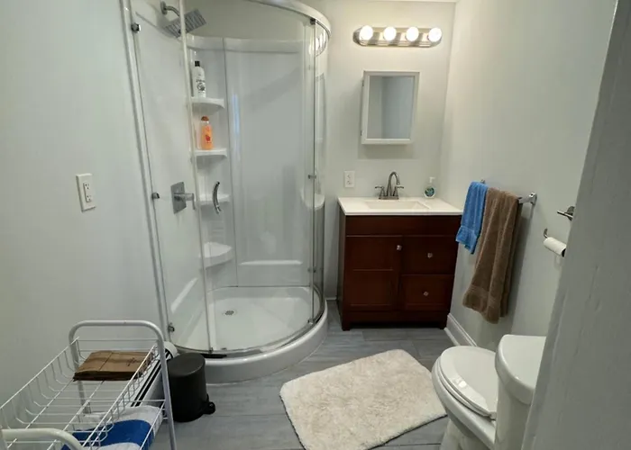 3-Bedroom Peaceful Apartment Close To Fairfield University