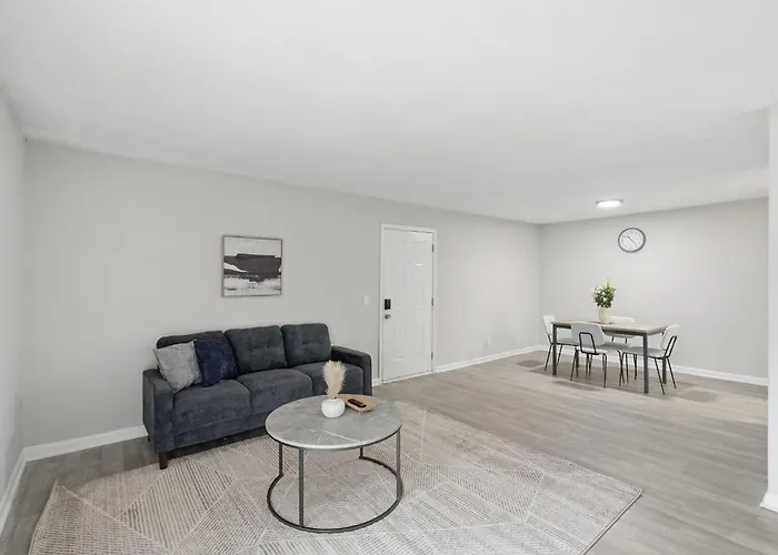 Modern 1Br Retreat Near Stone Mountain
