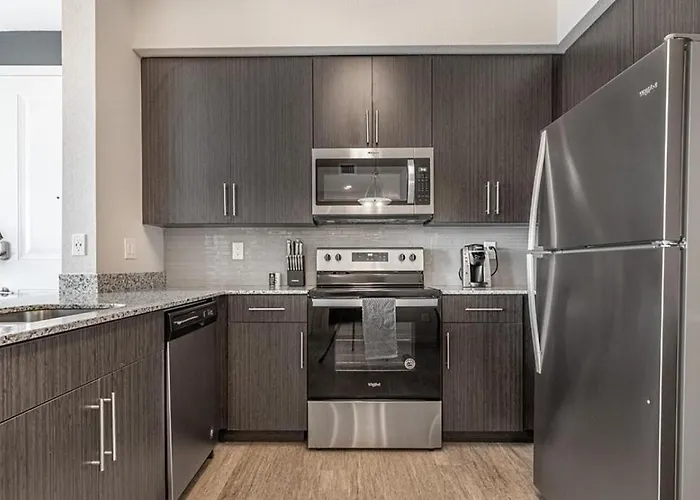 Landing Modern Apartment With Amazing Amenities