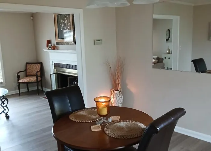 Cozy-Centrally Located House