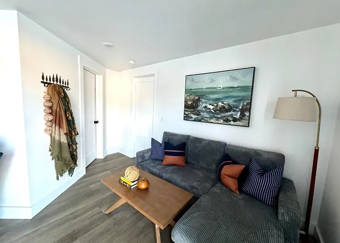 Simply Saugy - A Relaxing Saugatuck Getaway!