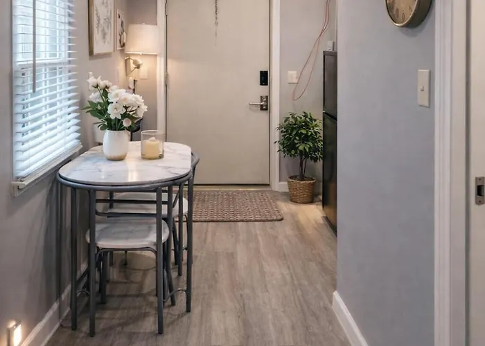 Beautiful Independent Suite