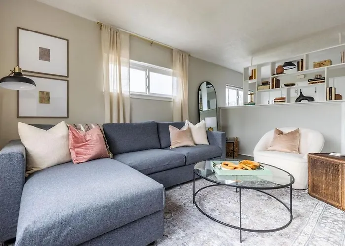 Westlake Getaway Apartment
