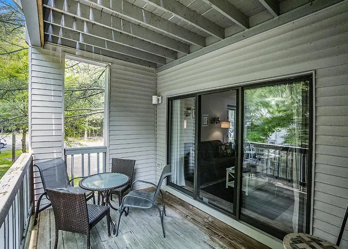 Stylish The Shores Condo Private Beach W Views ➠ 5716