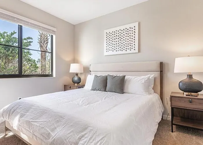 Landing Modern Apartment With Amazing Amenities