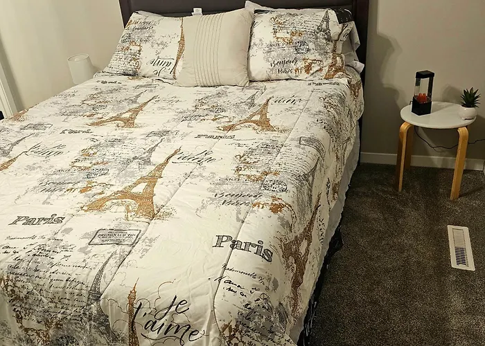 Contemporary 2Br, 2 And Half Ba Furnished Townhome Minutes From Mayo Clinic