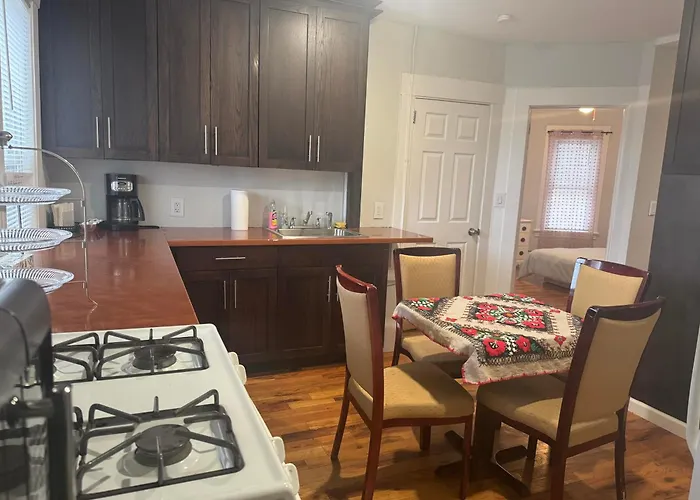 3-Bedroom Peaceful Apartment Close To Fairfield University