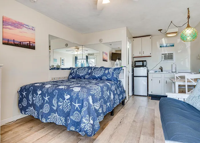 Steps To Sandy Beach! Oceanfront Old Orchard Gem