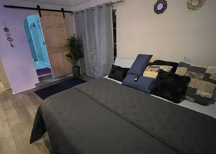 Alaynah'S Place
