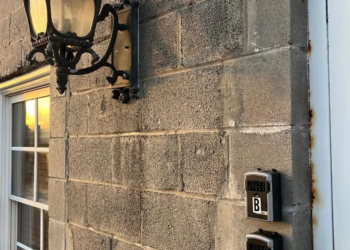 Historic Downtown Condo-1 Bedroom