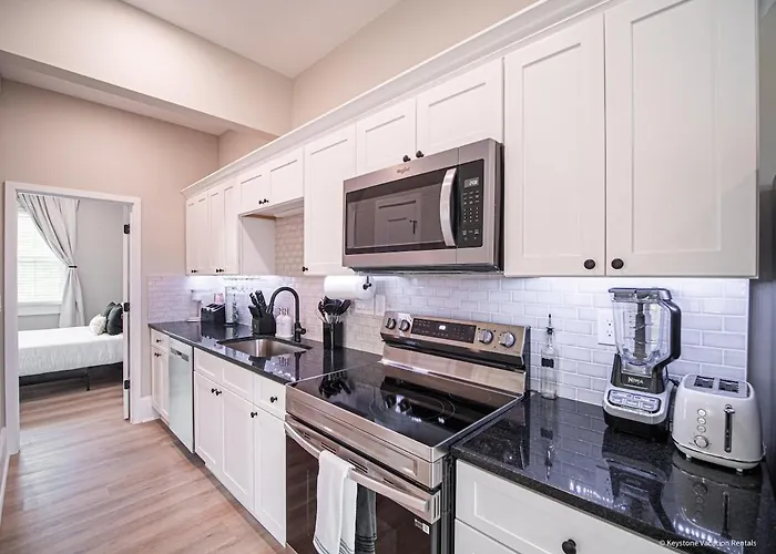 The Maison At Marietta Square