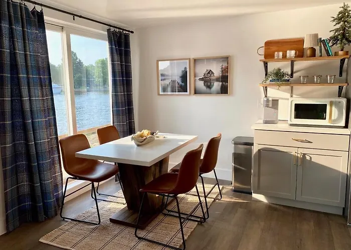 Simply Saugy - A Relaxing Saugatuck Getaway!