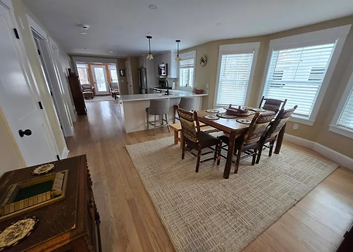 Stunning Meredith Condo With Water Access & Mooring