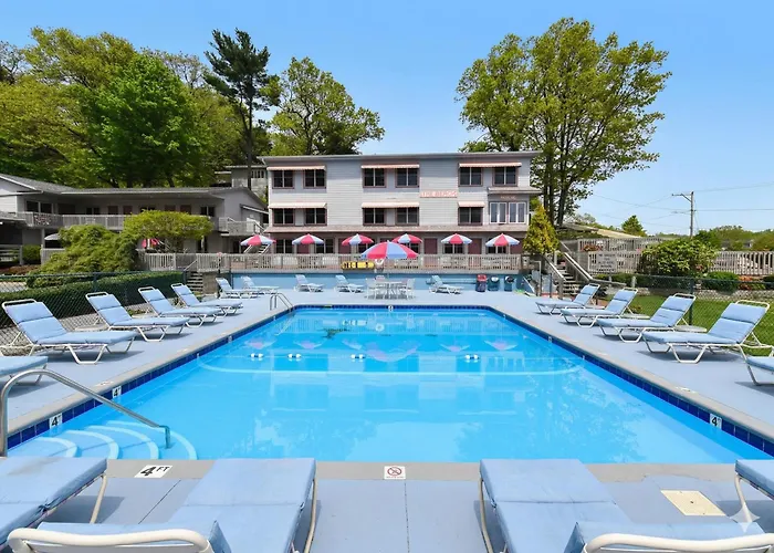 Couples Waterfront Getaway Near Beach And Trails
