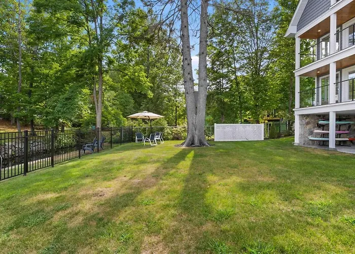 Stunning Meredith Condo With Water Access & Mooring