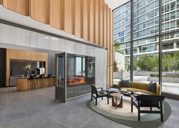 Luxury 1Br W Stunning Floor-To-Ceiling Water Views