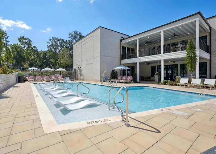 Landing Incredible 2Bd Pool Clubhouse