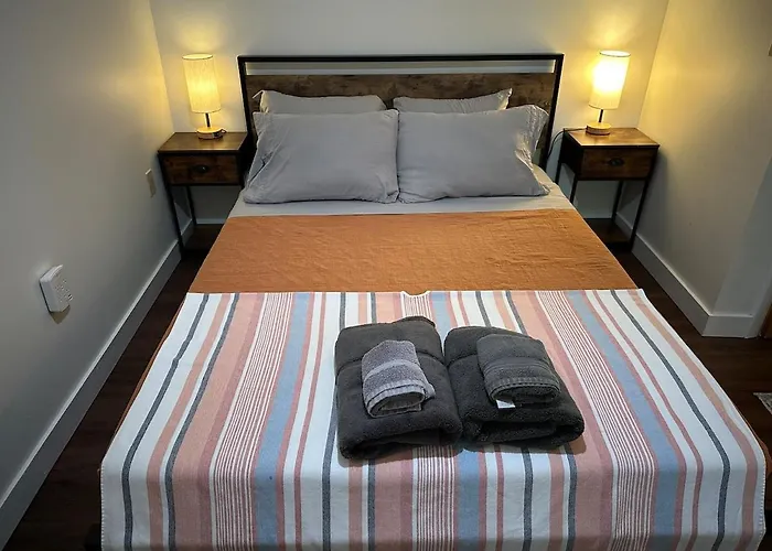 Convenient 1 Bedroom Apartment With Private Basement Entrance - 5 Min To Green Line T Station & Newton Wellesley Hospital At Newton Boston