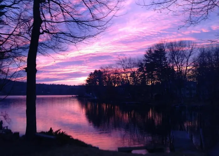 Lake Waukewan Camp In Meredith